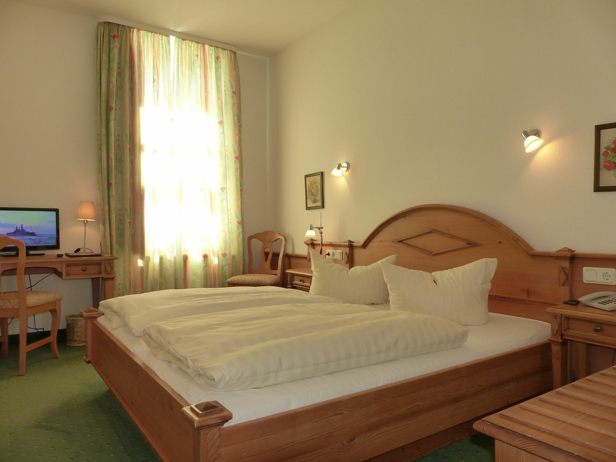 Hotel Zum Brauhaus เควดลินบวร์ก ภายนอก รูปภาพ